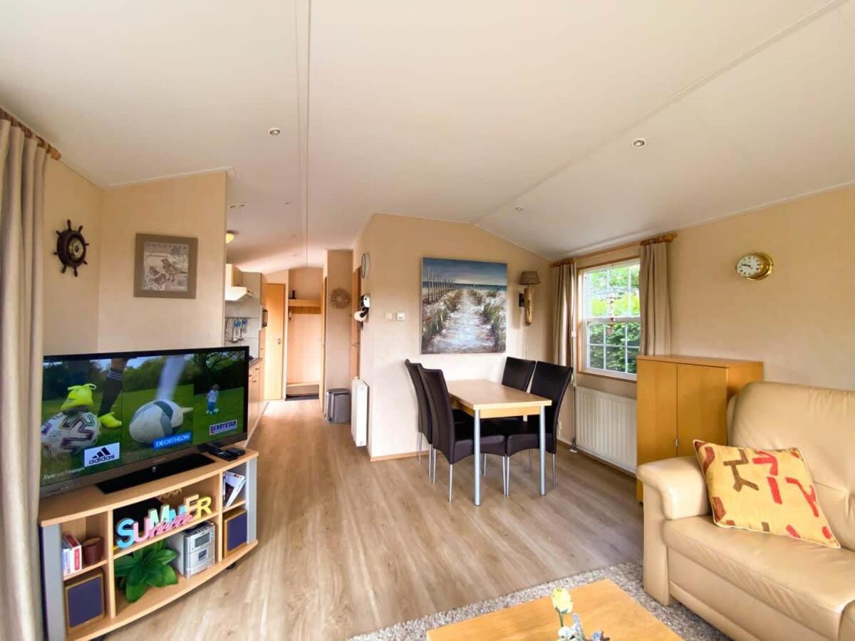 Villa Hello Zeeland - Vakantiehuis Paarlhof 51 à Groede Extérieur photo